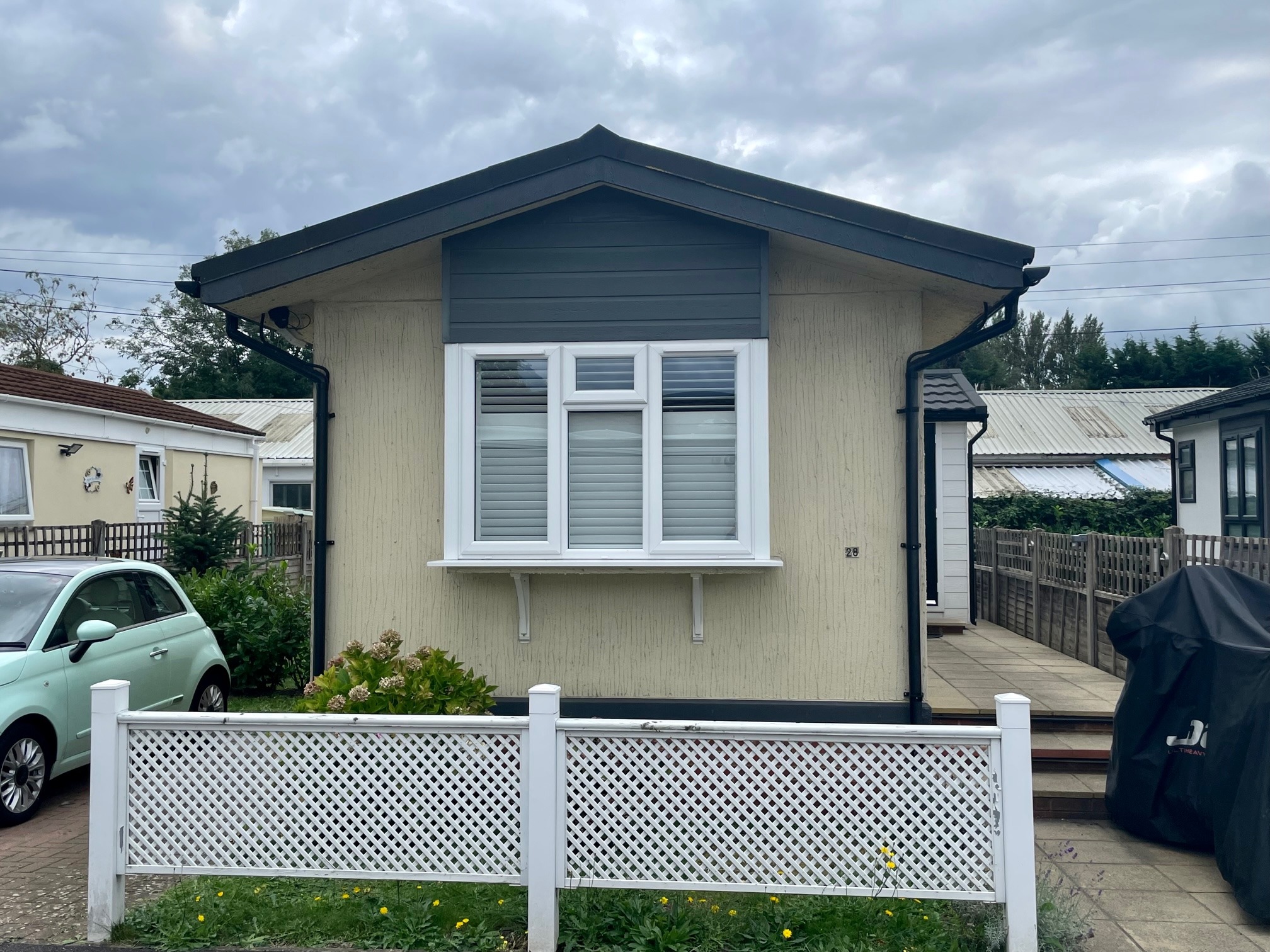 28 Fordbridge Park, Fordbridge Road, Sunbury on Thames, Middlesex, TW16 6AT