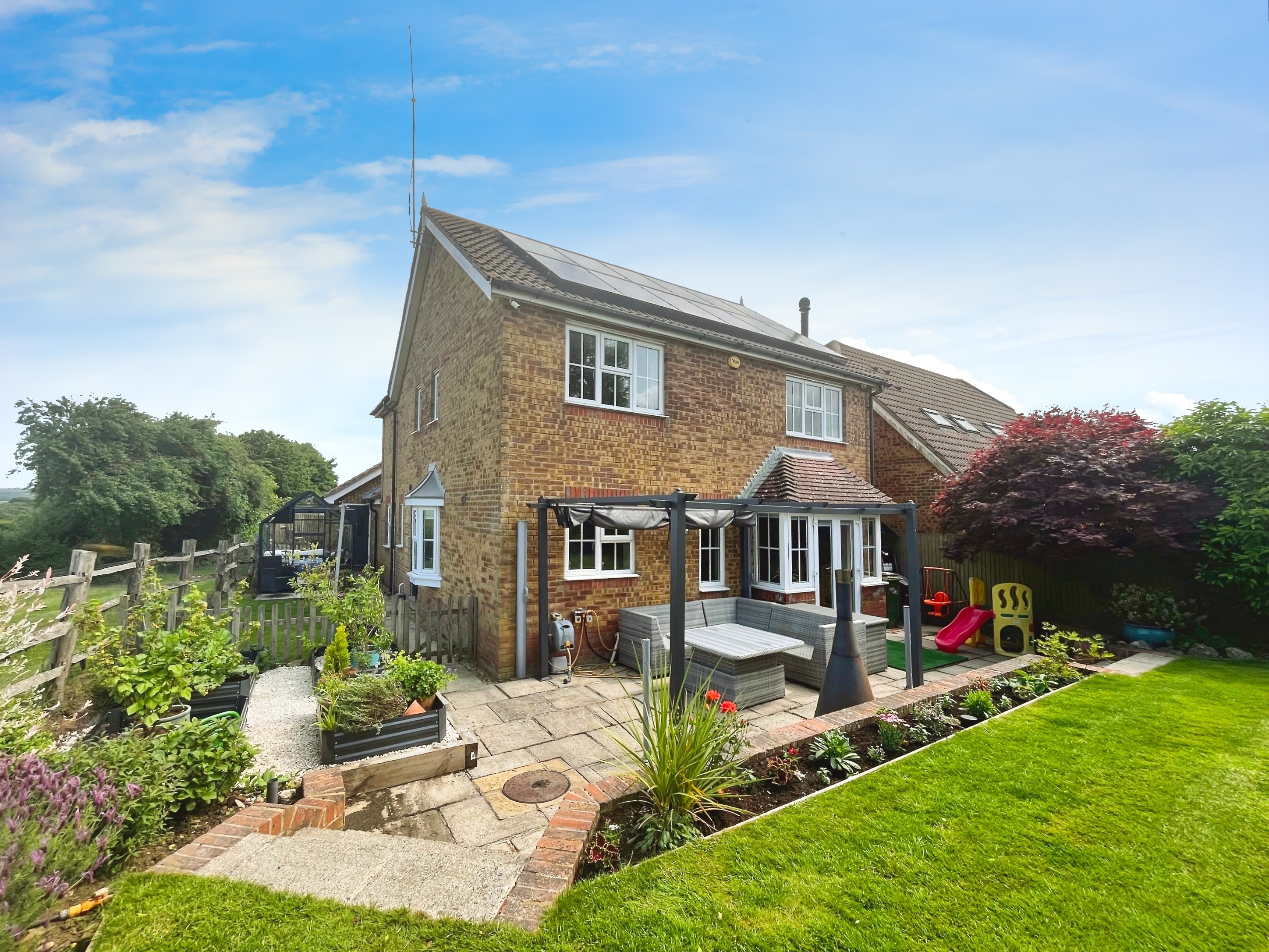 42 Manor Farm Close, Lympne, Hythe, Kent, CT21 4EG