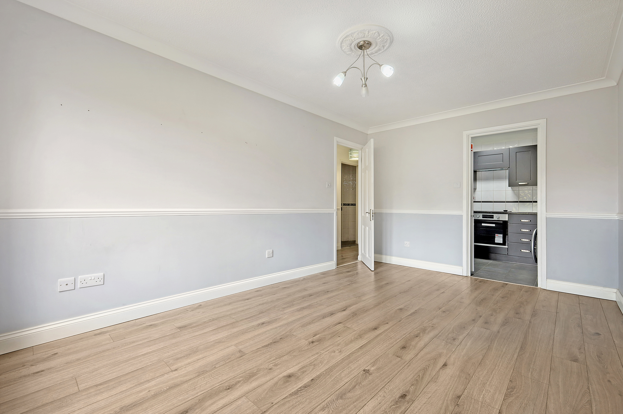 Holt House Flamstead End Road, Cheshunt, Waltham Cross EN8 0HR