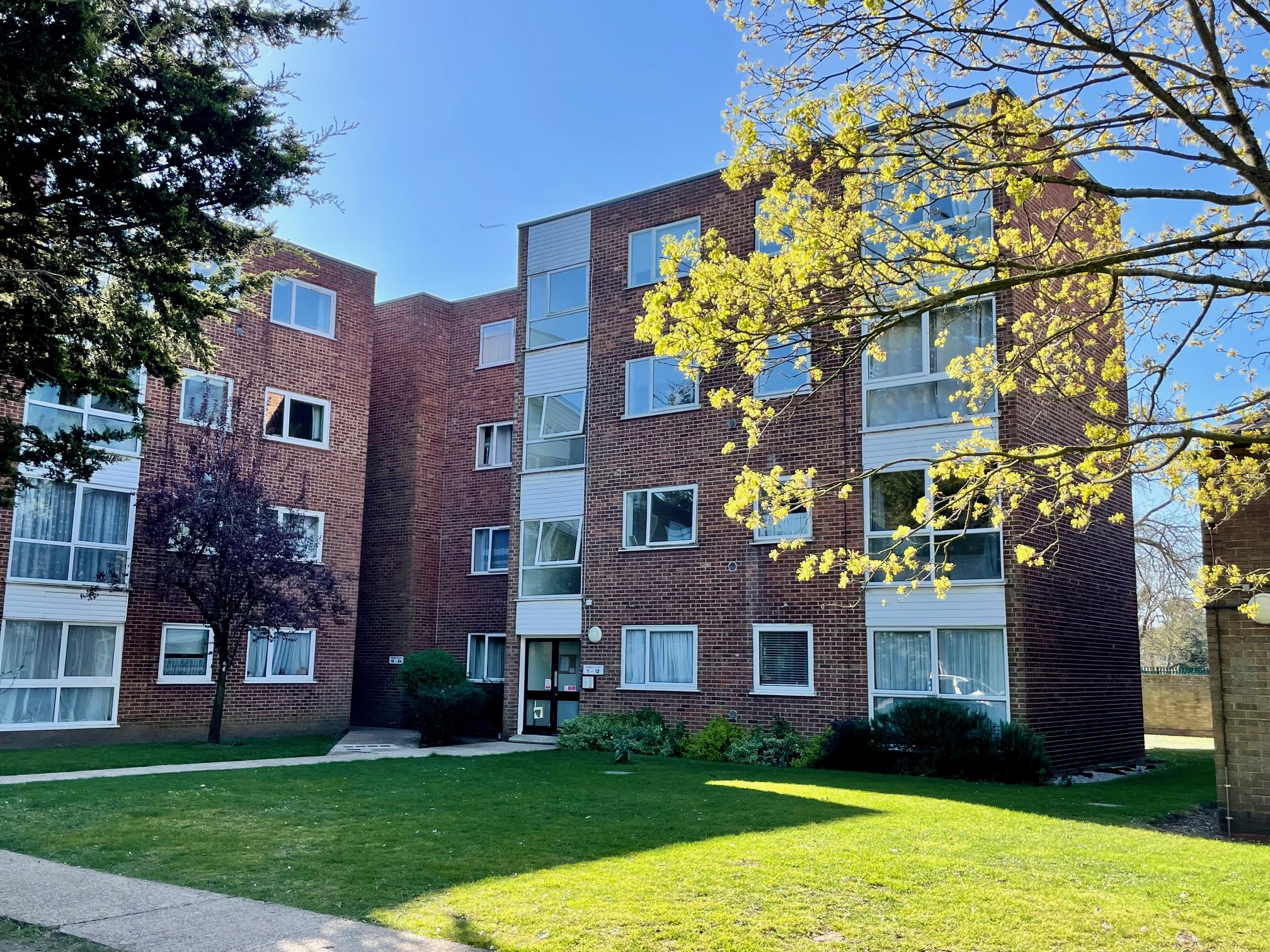 1 Tasman Court, Staines Road West, Sunbury on Thames, Middlesex, TW16 7BA