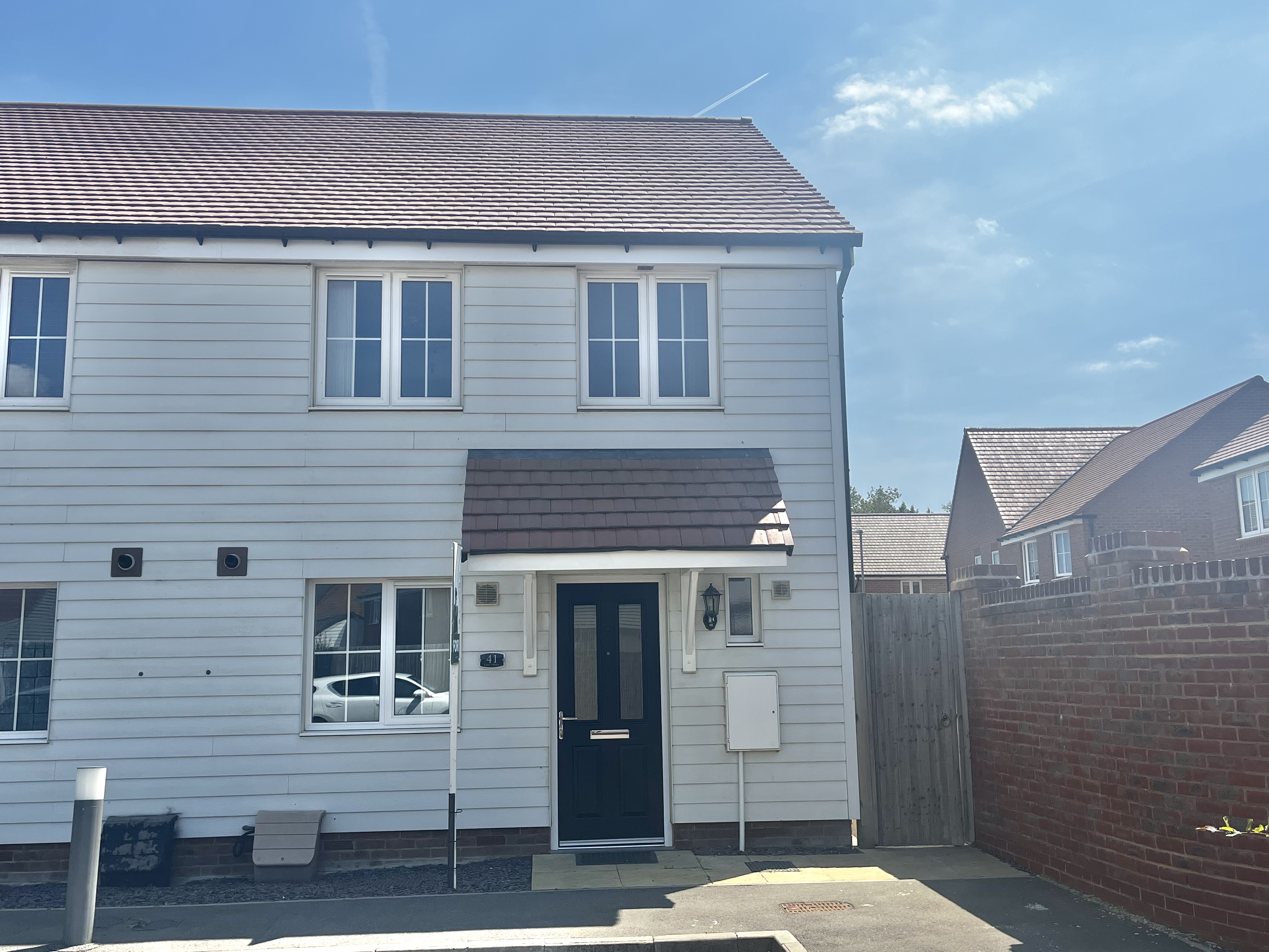 41 Lake Drive, Hythe, Kent, CT21 4BN