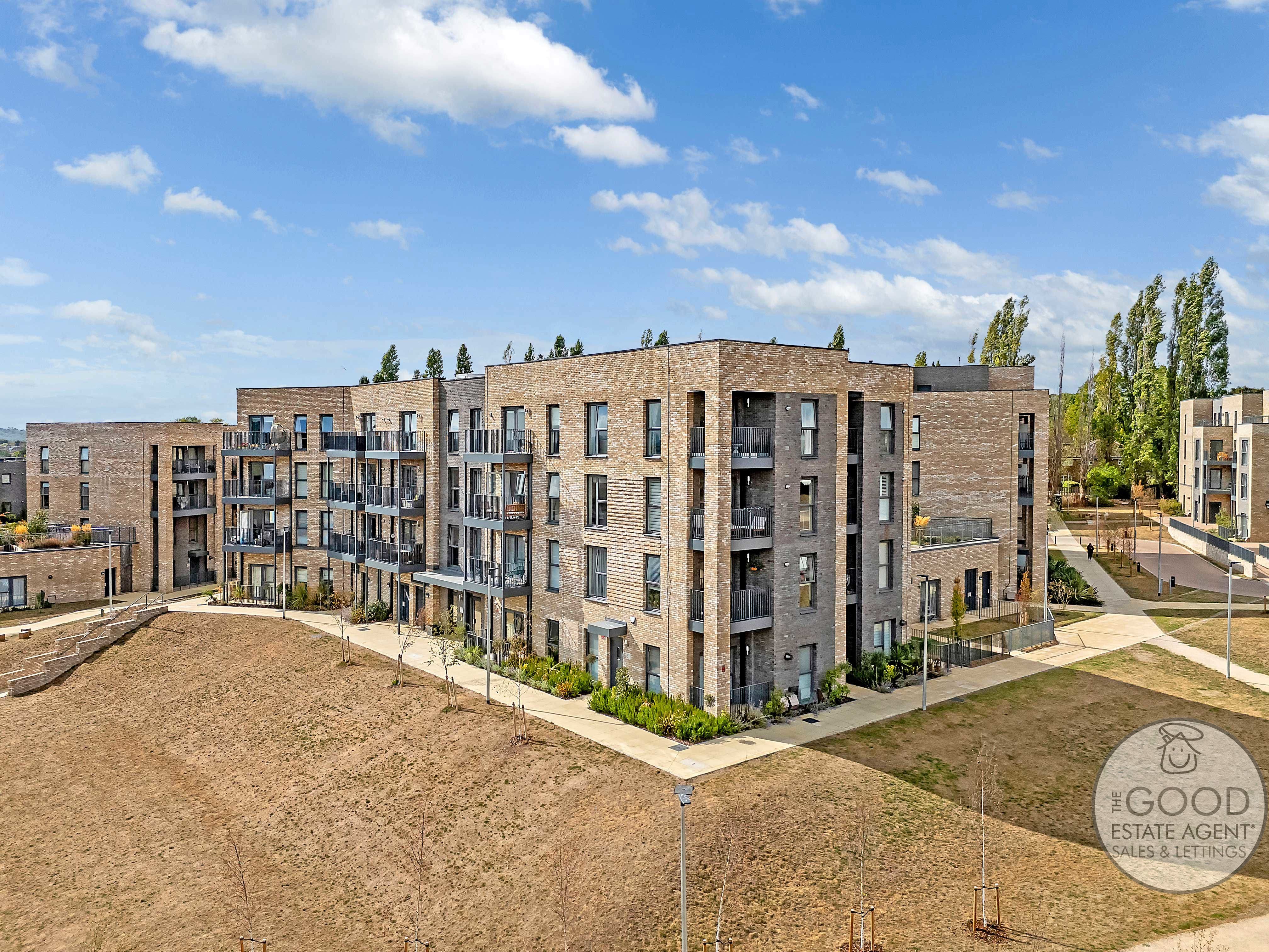 103 Luctons Close, Loughton, IG10 3QN