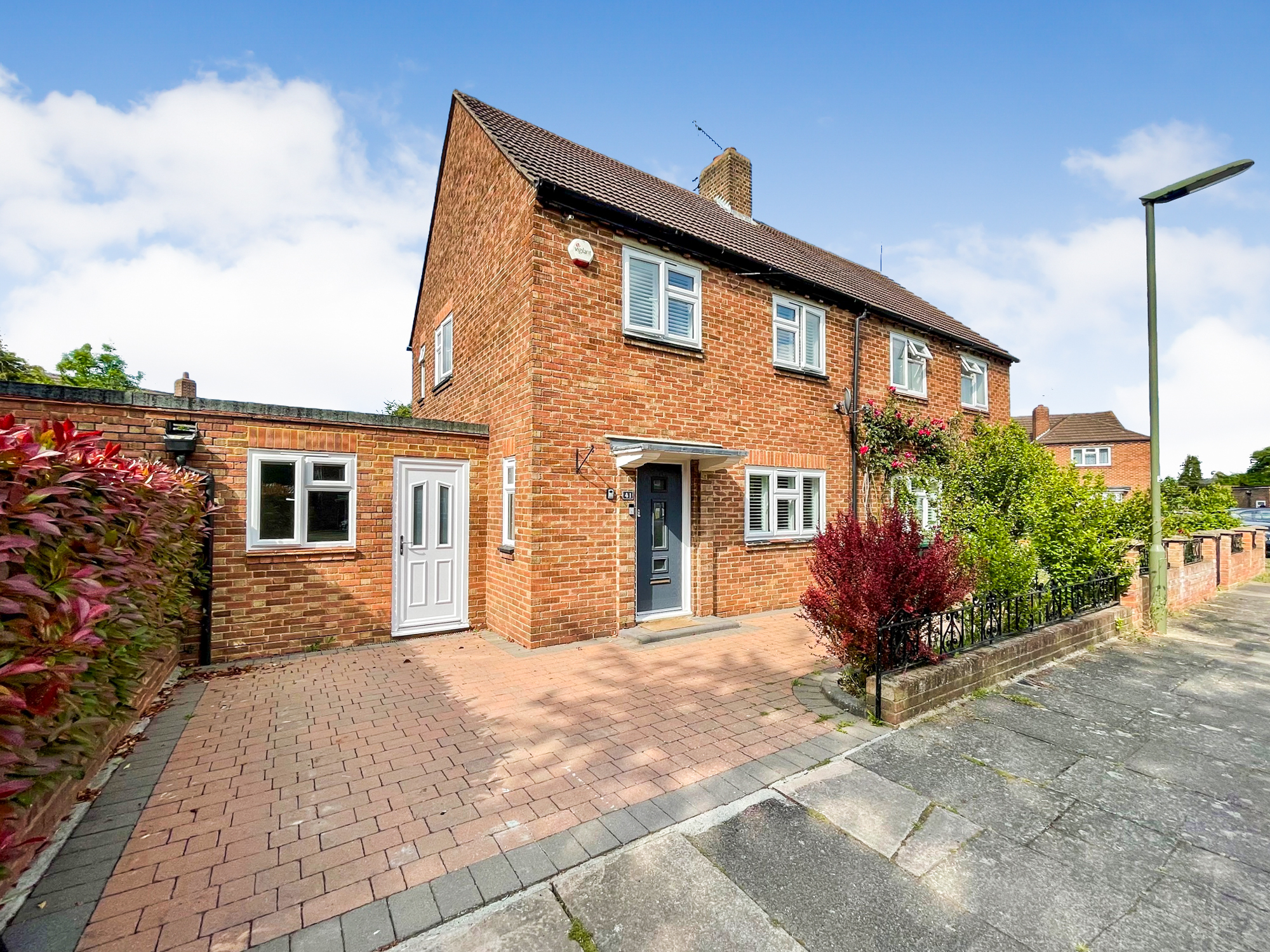 41 Belgrave Crescent, Sunbury-On-Thames, Middlesex, TW16 5NE