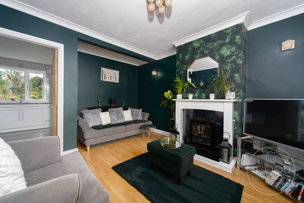 16 Carnforth Road, Cheadle Hulme, Cheadle, Stockport, SK8 5QD