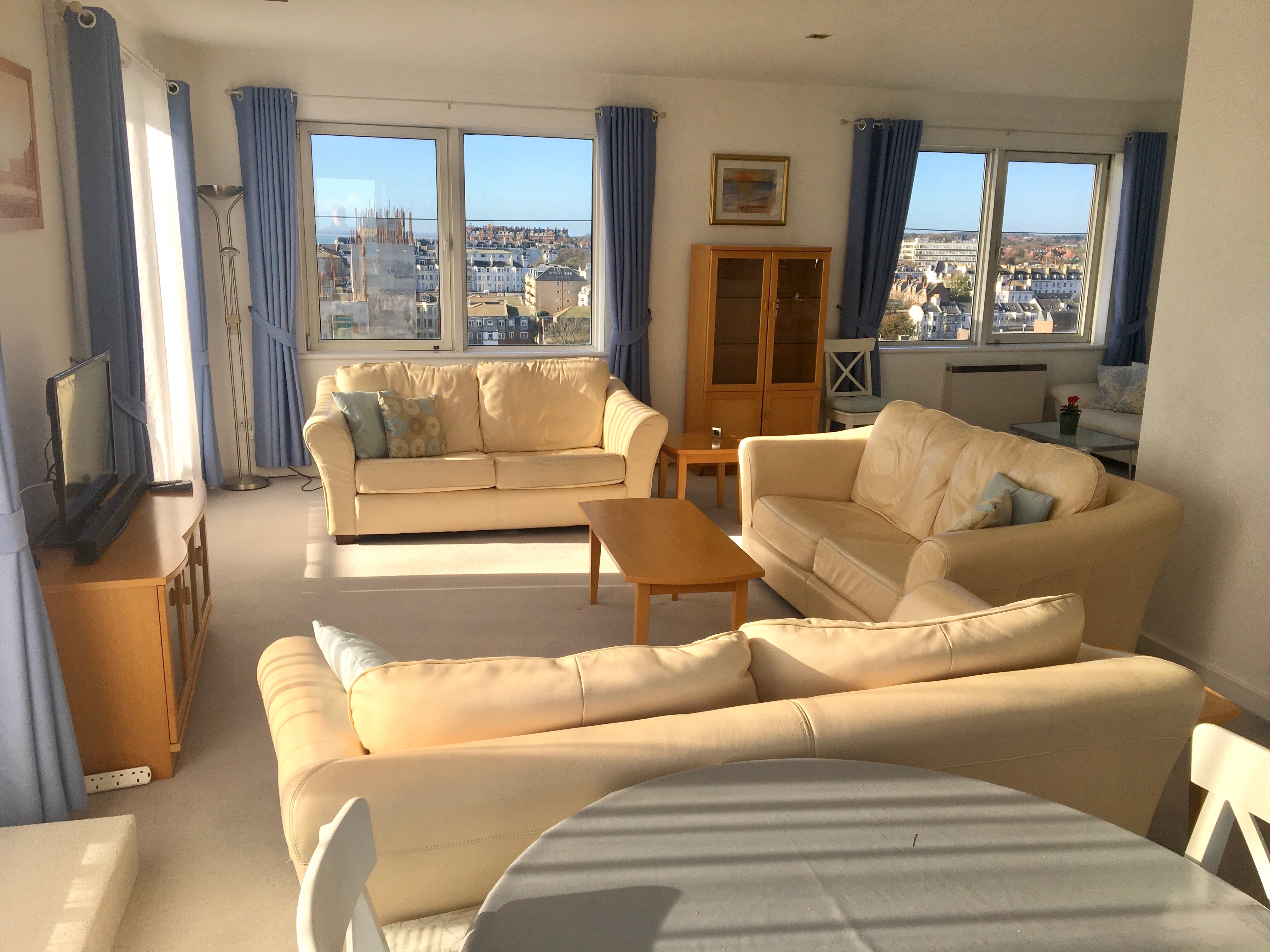 1 The Leas, Folkestone, Kent, CT20 2DR