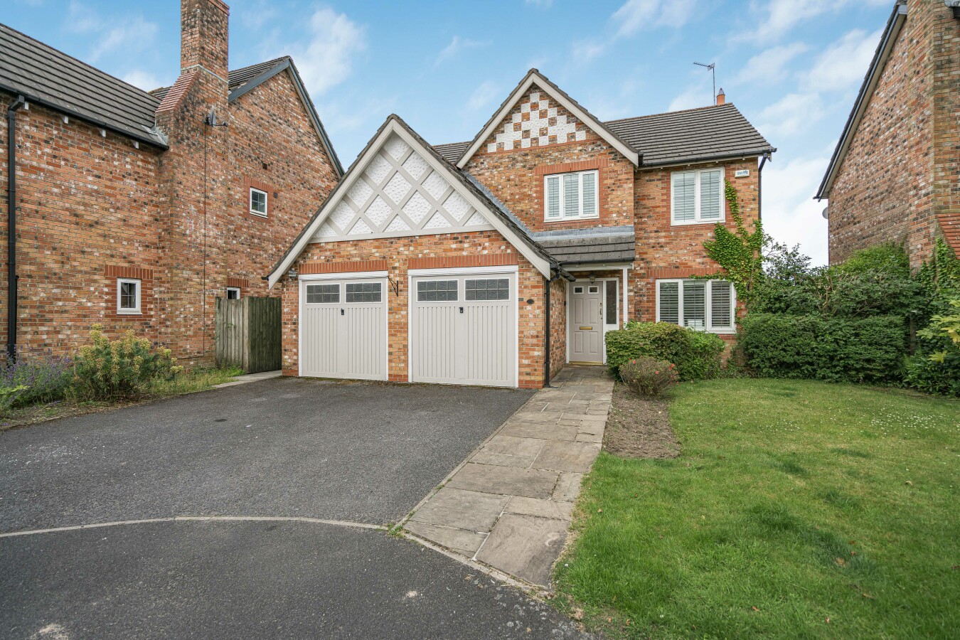 23 College Court, Macclesfield, Cheshire, SK11 8HN