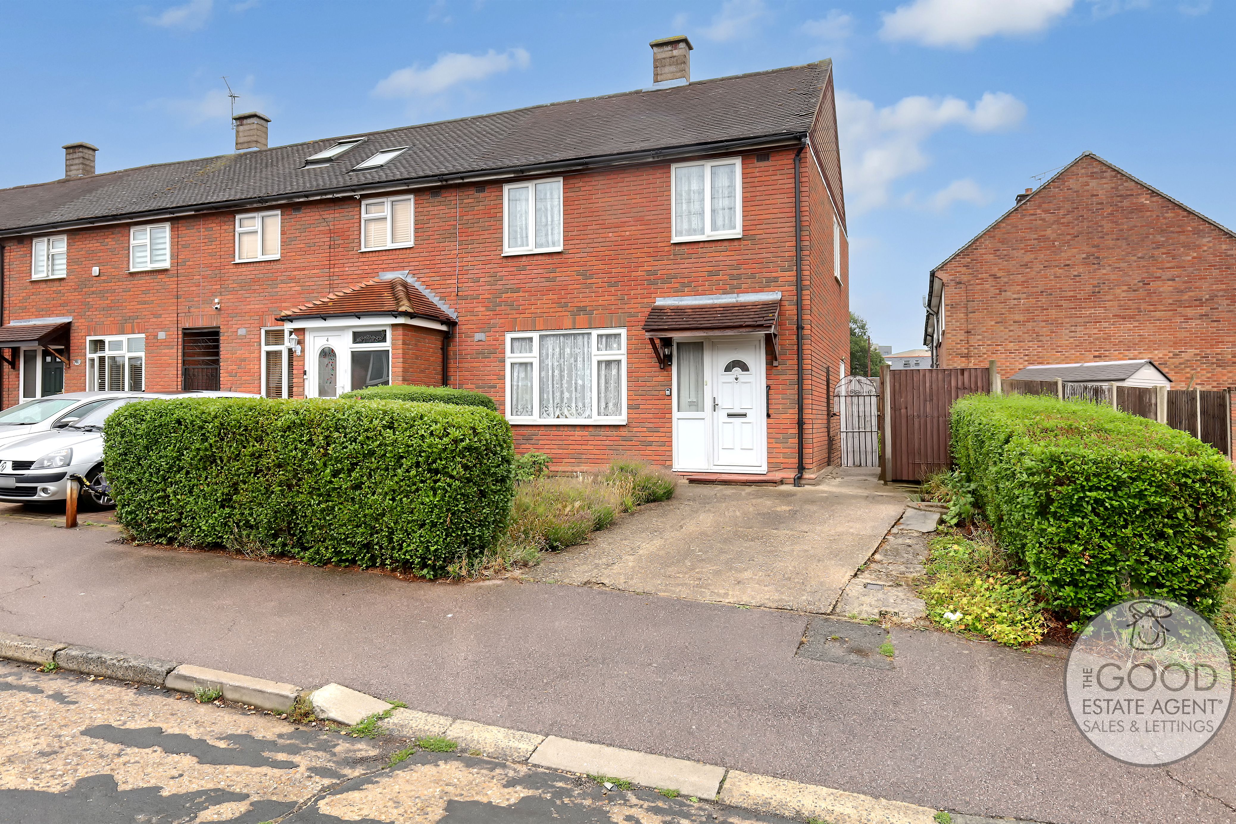 Deepdene Path, Loughton IG10 3PS United Kingdom