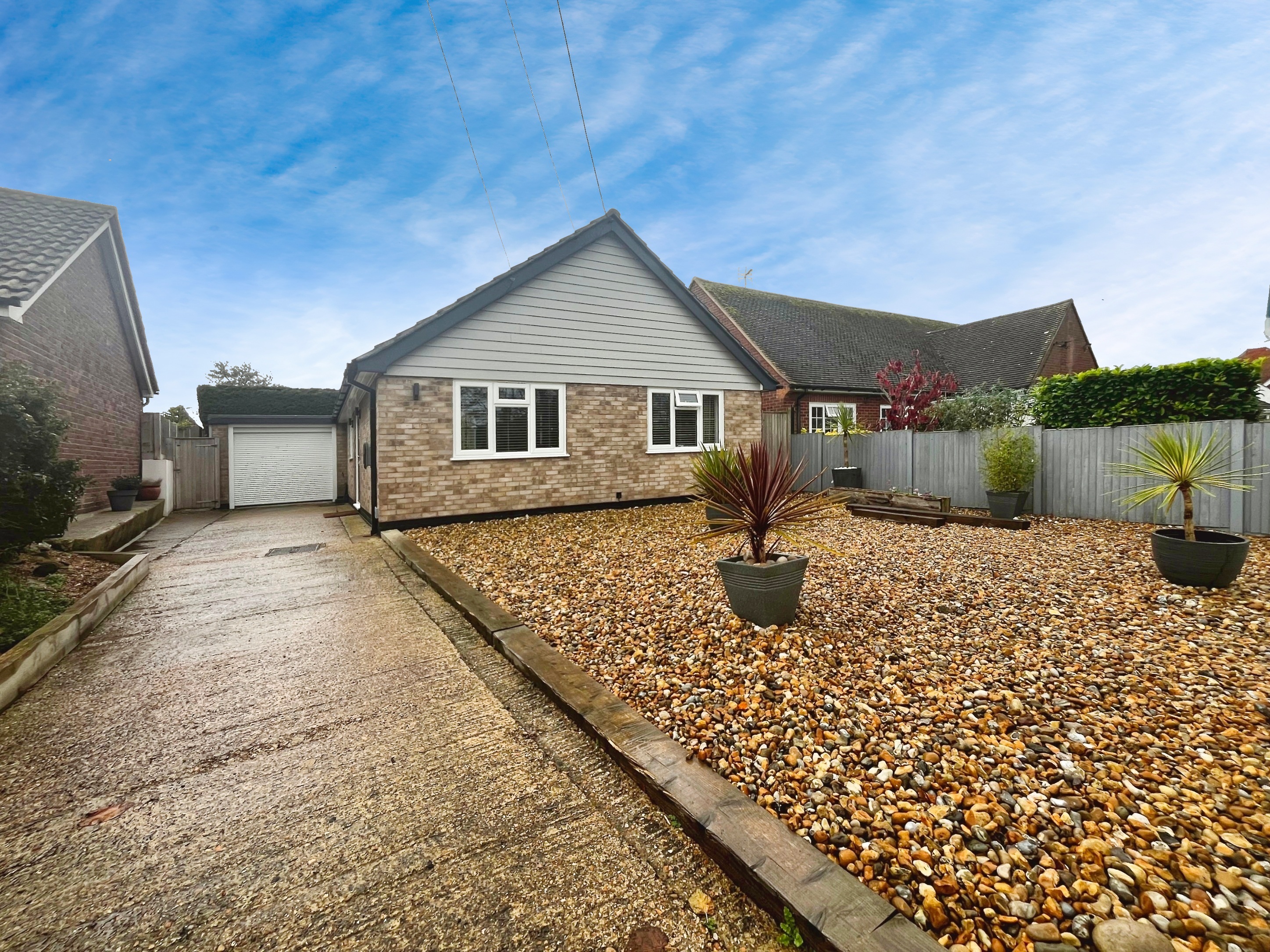 Queens Road, New Romney, Kent TN28 8PX