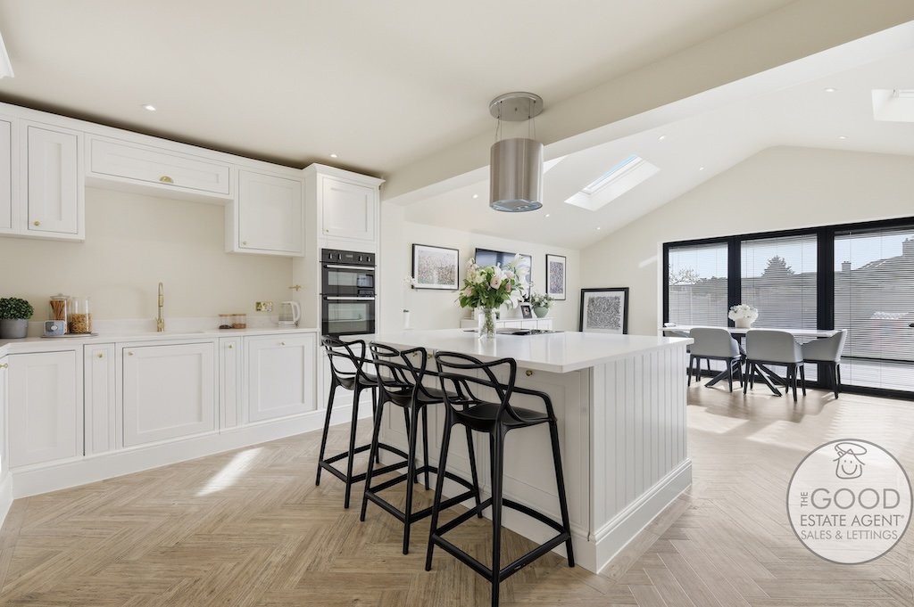 Grosvenor Drive, Loughton, IG10 2LG