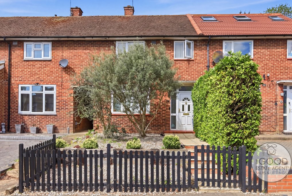 Hanson Drive, Loughton, Essex IG10 2EF