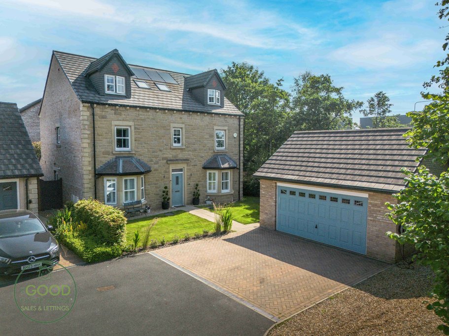 Redwing Drive, Preston, PR2