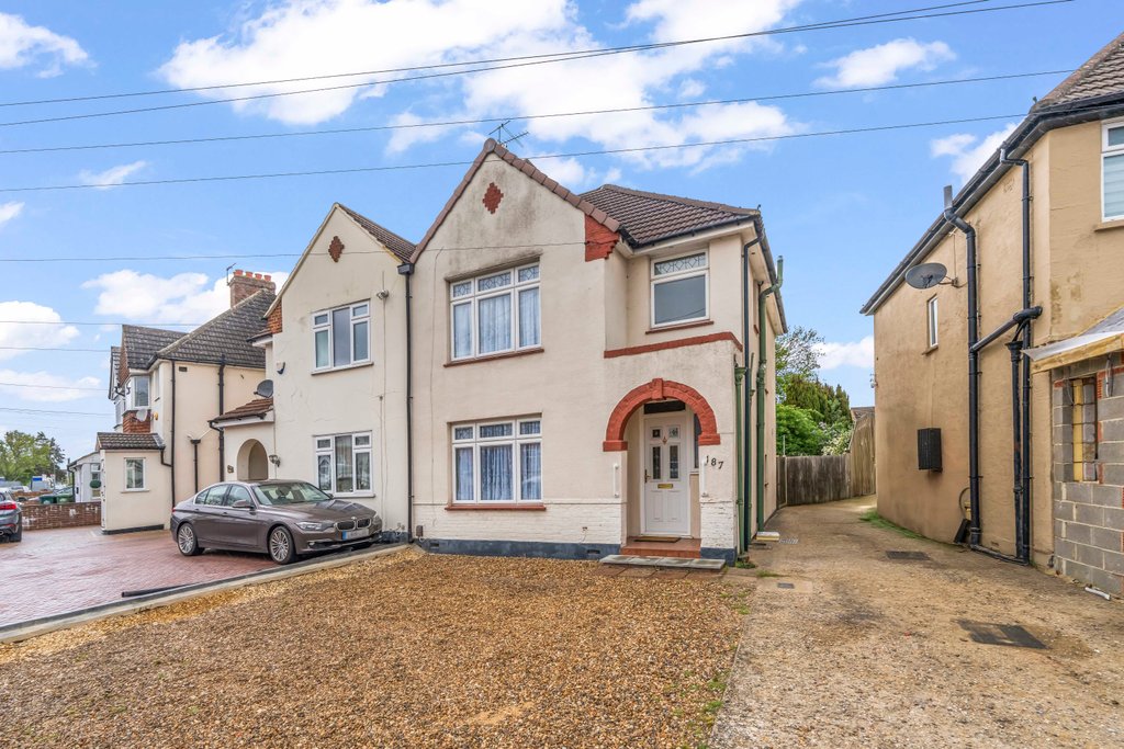 Feltham Road, Ashford TW15 1BB