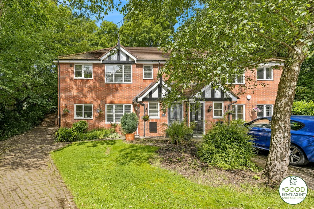 Finsbury Way Handforth, Cheshire SK9 3AQ