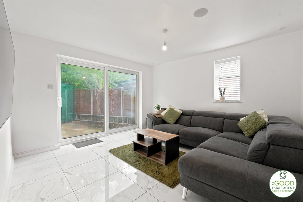 Blackden Walk, Wilmslow, SK9 2EN