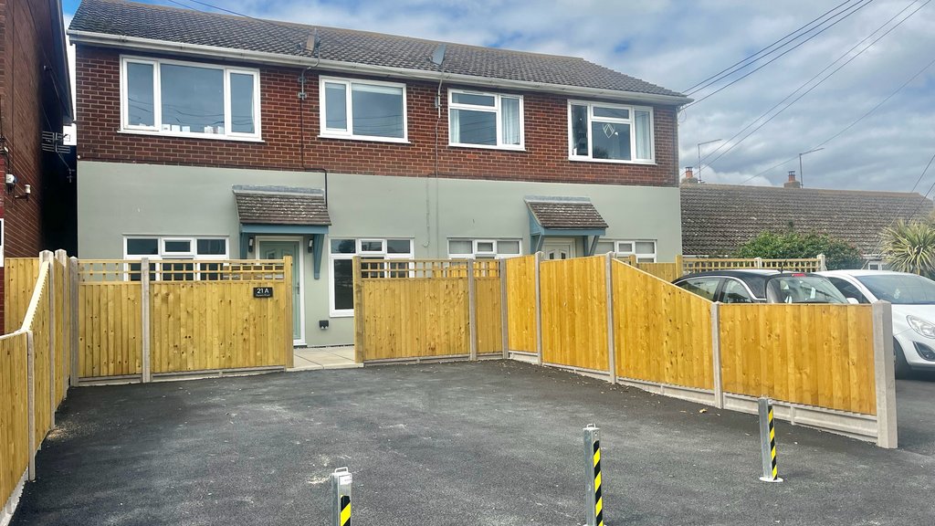 Dunes Road, Greatstone, Kent, TN28 8SS