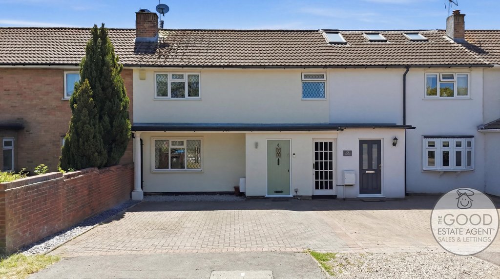 Lambourne Road, Chigwell, IG7