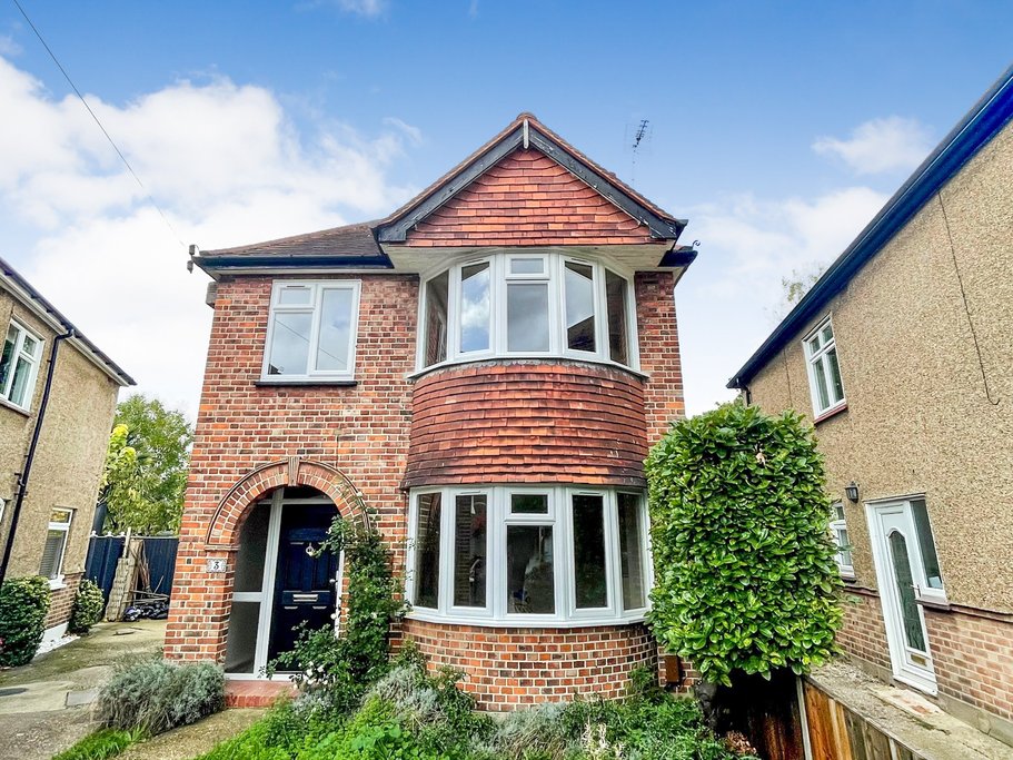 Heathlands Close, Sunbury-On-Thames, TW16 6PA