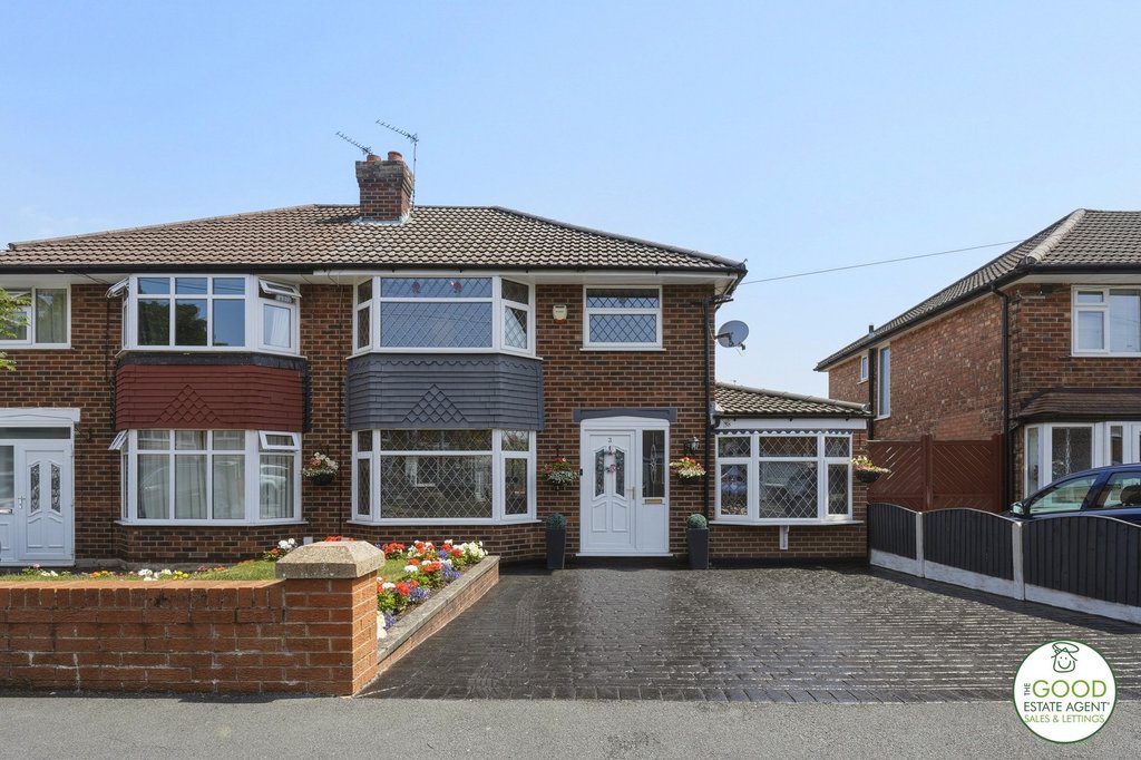 St. Austell Drive, Cheadle, SK8 3EF