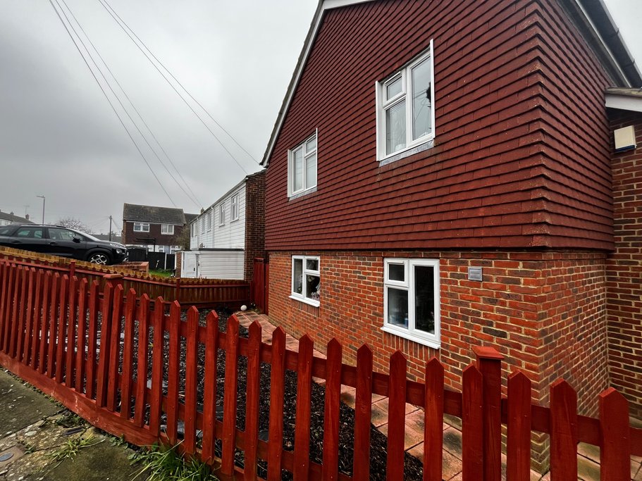 Durham Close, Canterbury, Kent CT1 3QL