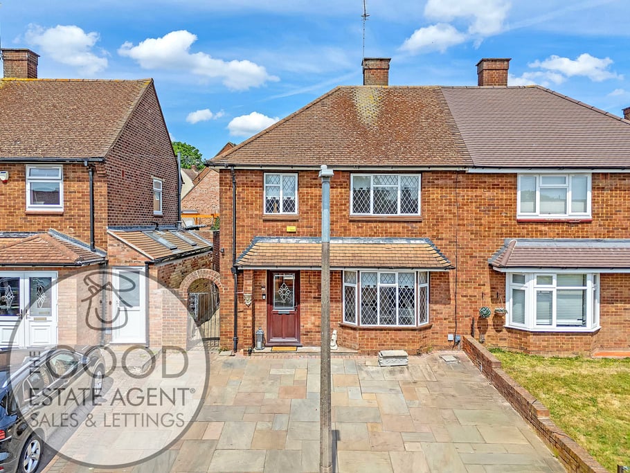 Kirby Close, Loughton IG10 3BA