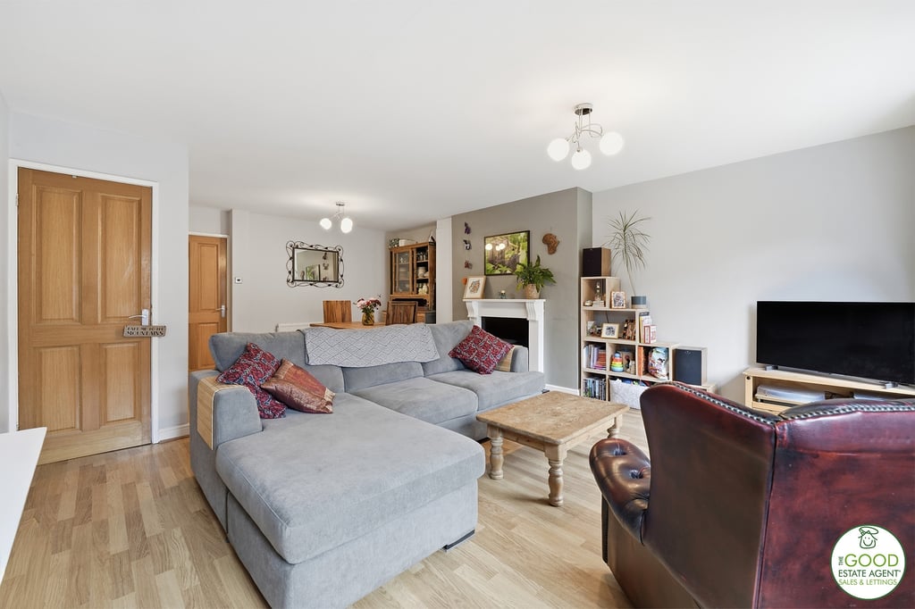 Clough Ave, Wilmslow, Cheshire SK9 4BU