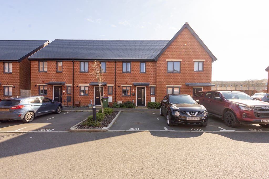 Blunden Drive, Folkestone CT20 3TZ