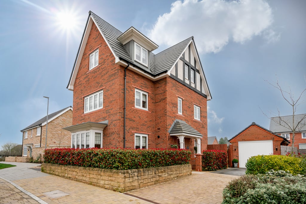 Lewis Way, Congleton, Cheshire CW12 2PZ